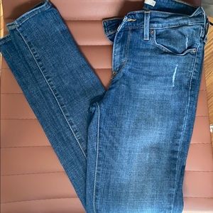 NWOT levis 711 skinny jeans